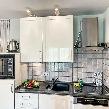 Gollwitzer Park - Insel Poel-10 By Interhome